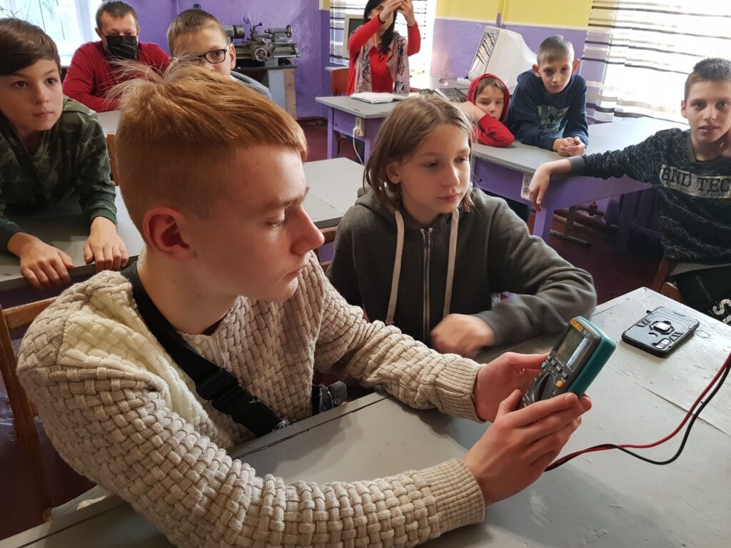 Відкрите заняття на тему “RGB-світлодіод”.