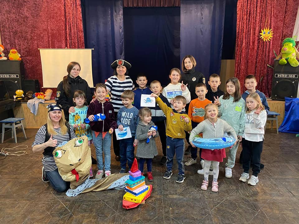 Розважальна програма “Як ми на морі відпочивали” для дітей-переселенців