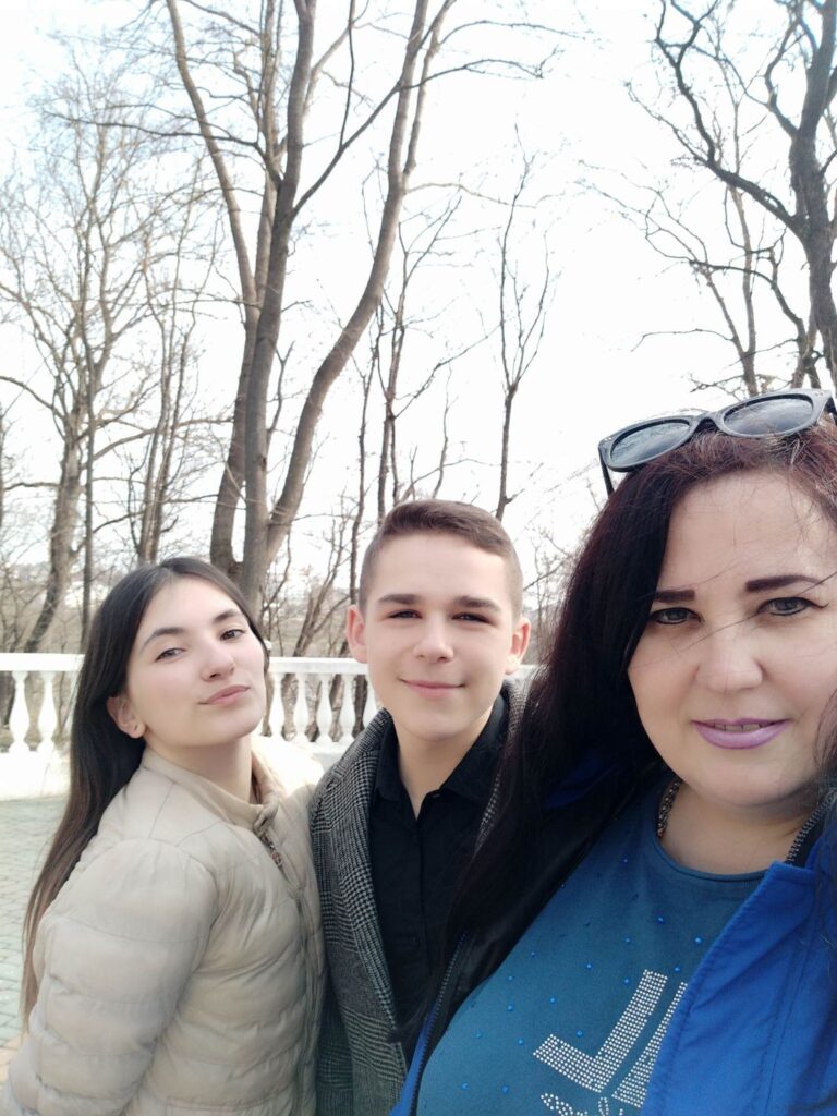 Репетиція під весняним сонечком.