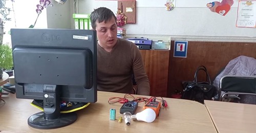 Відео заняття з радіоелектронного конструювання.