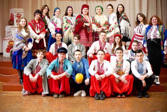 В рамках проєкту ЦДЮТ &laquo;У колі традицій, любові й тепла&raquo;&nbsp; відбулись запальні, чудернацькі Андріївські вечорниці.