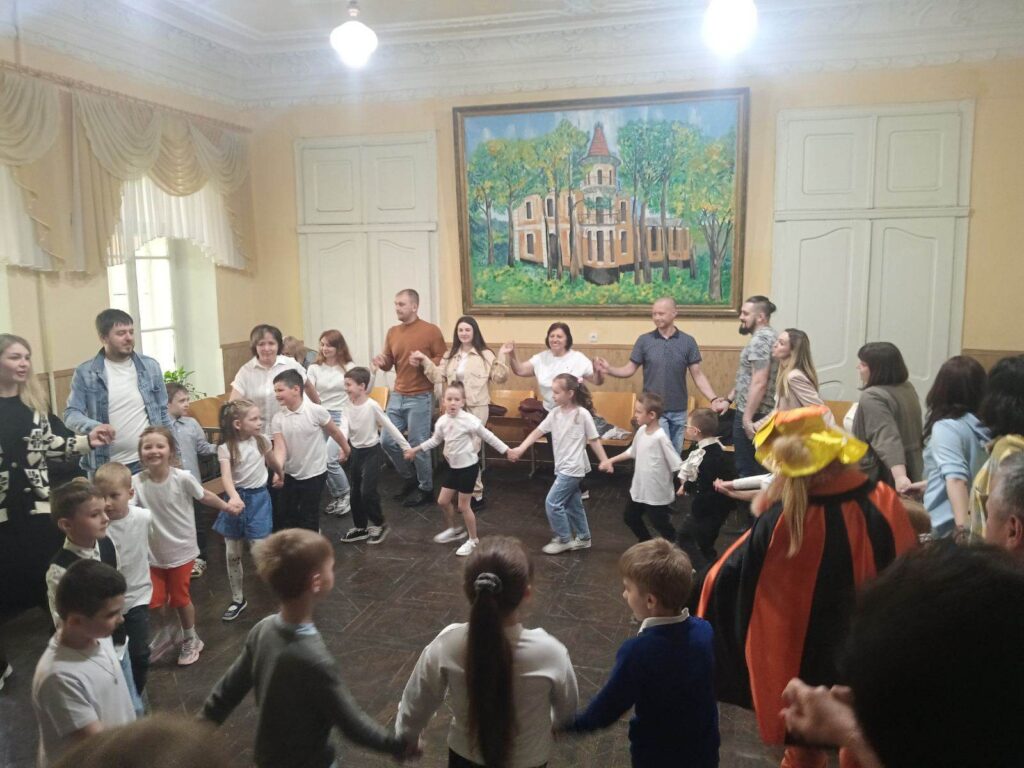 Сім&rsquo;я &ndash; маленький світ, створений з любов&rsquo;ю.