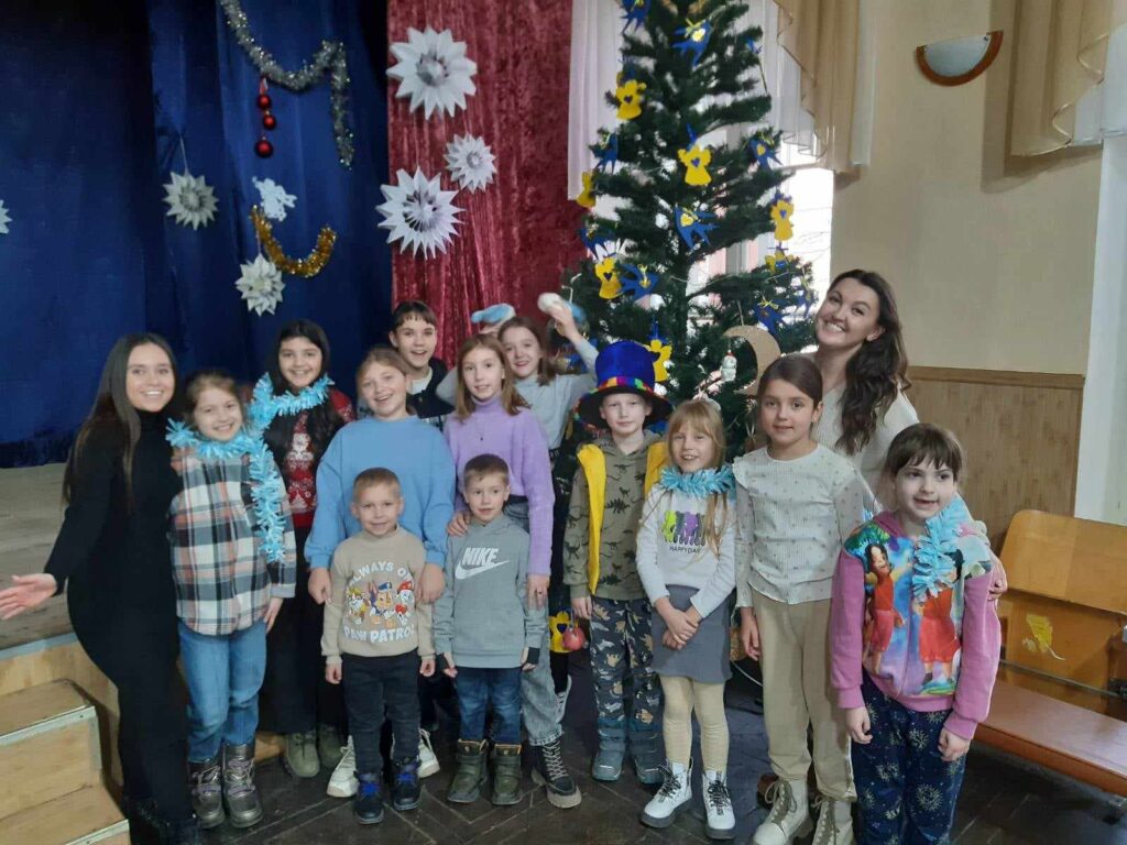 Даруємо дітям радість свята