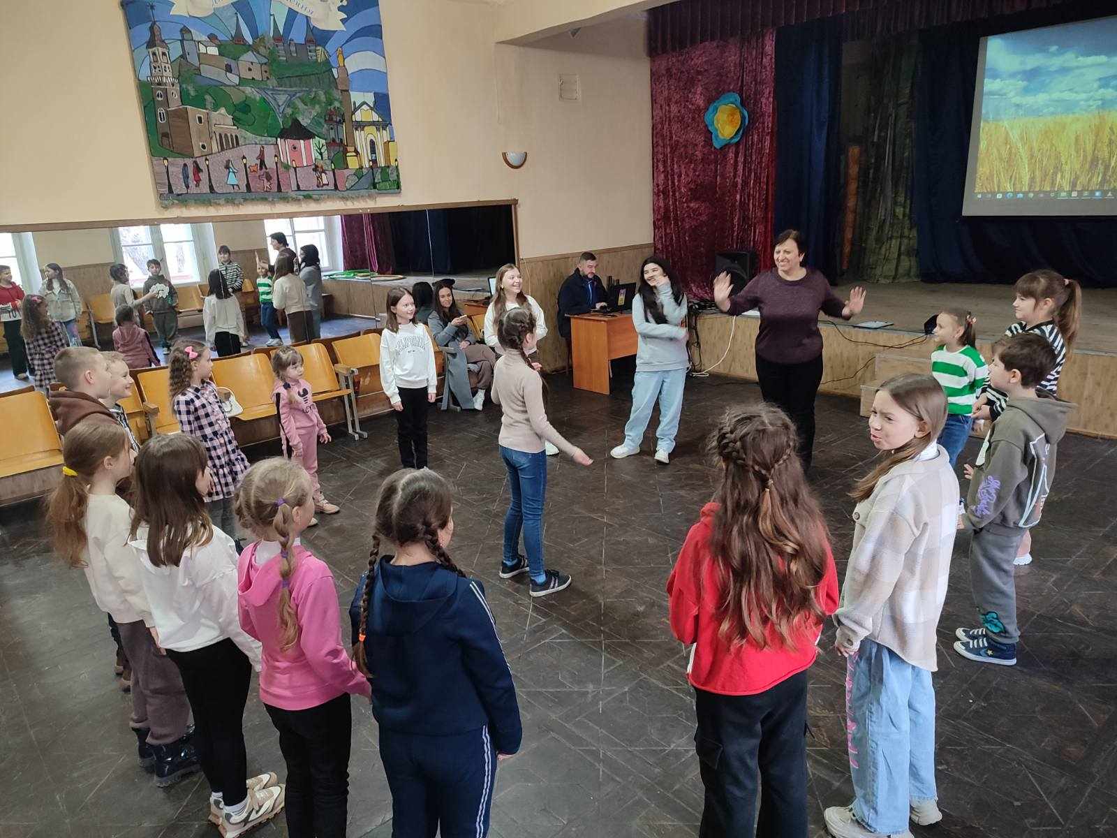 Коли країна накаже бути героєм
